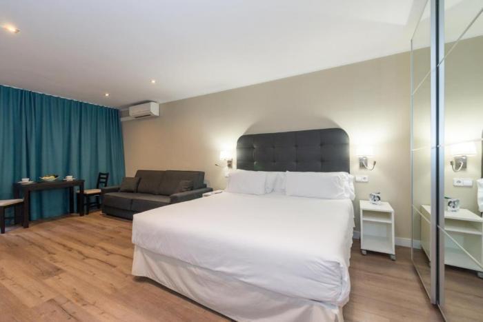 Senator Barcelona Apartments Rum bild